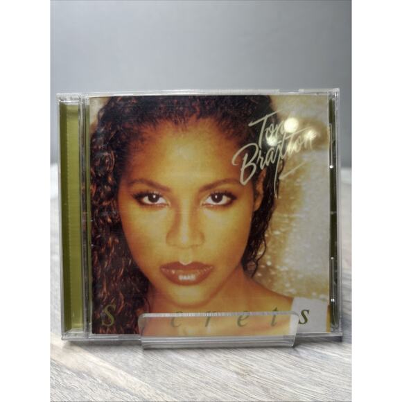 Toni Braxton – Secrets (CD, 1996, LaFace/Arista) - Picture 1 of 5